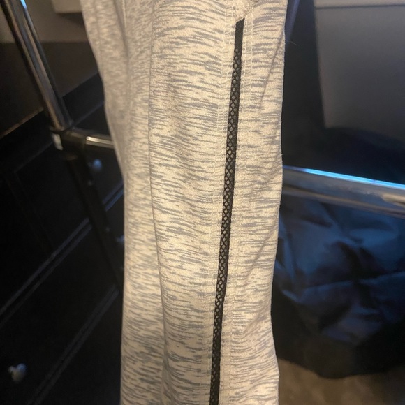 Savage barbell capri pants/leggings - Picture 5 of 6